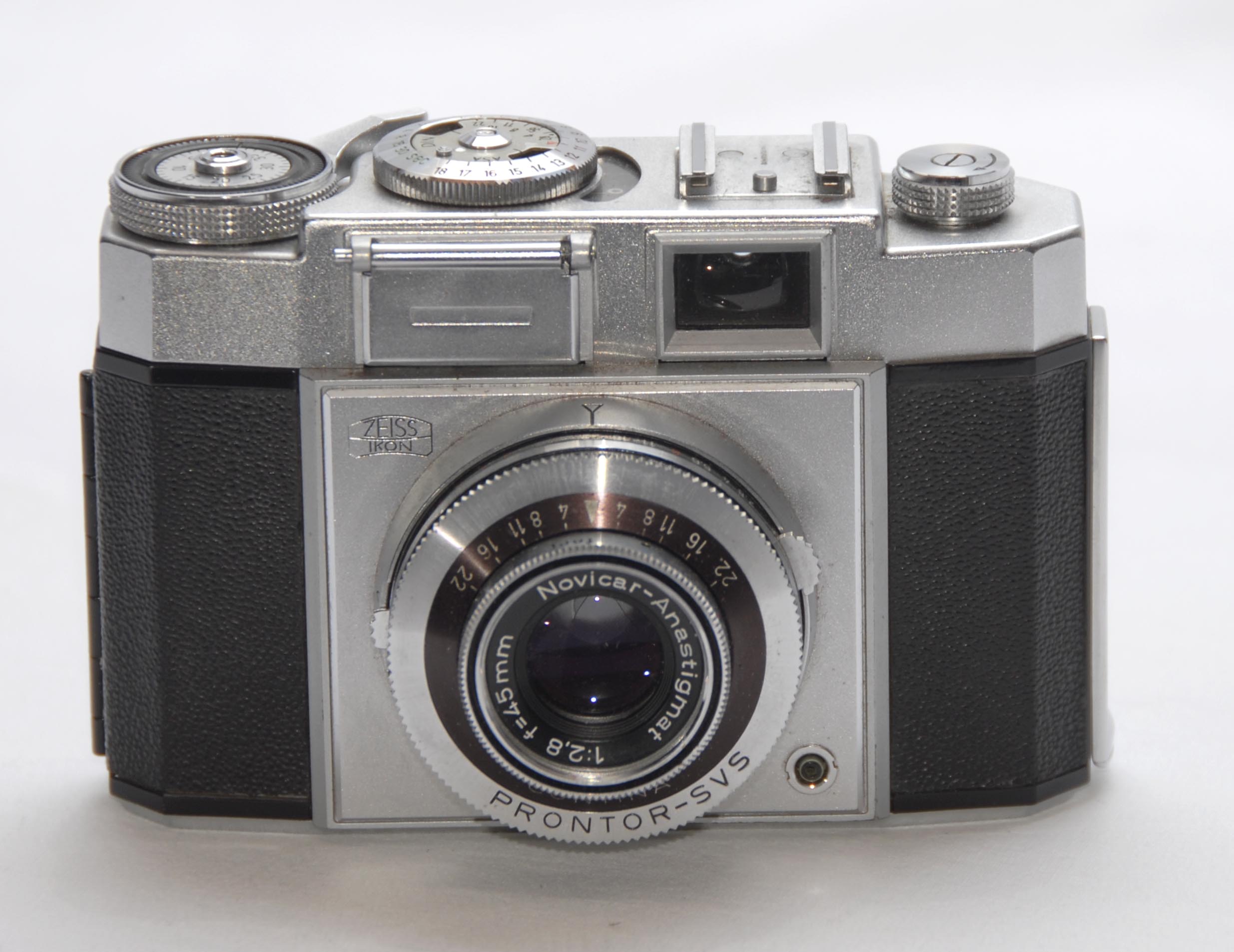 ZEISS IKON CONTINA II  527/24
